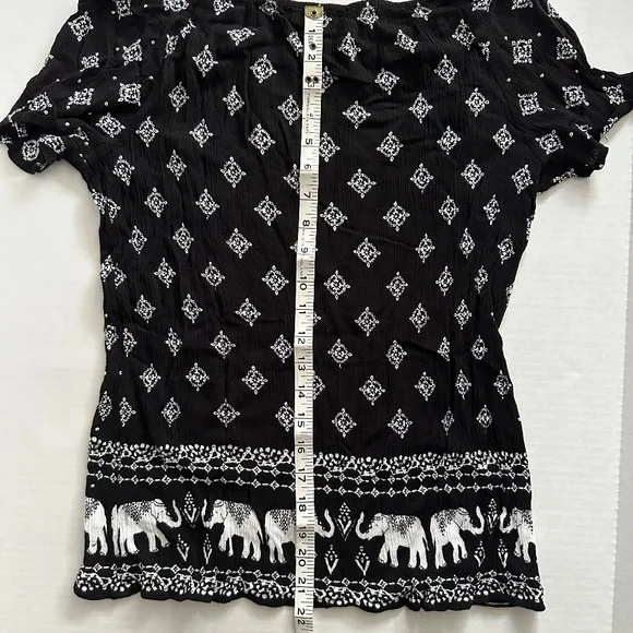 INC International Concepts black and white elephant blouse - Picture 6 of 6
